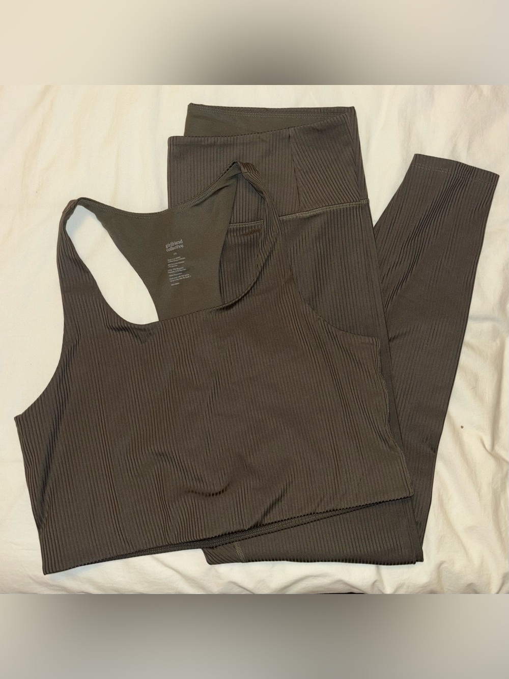 Ribbed XXL olive green/brown Girlfriend Collective workout set